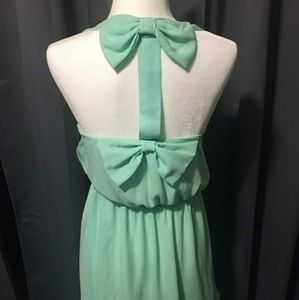 Women's top with bow detail